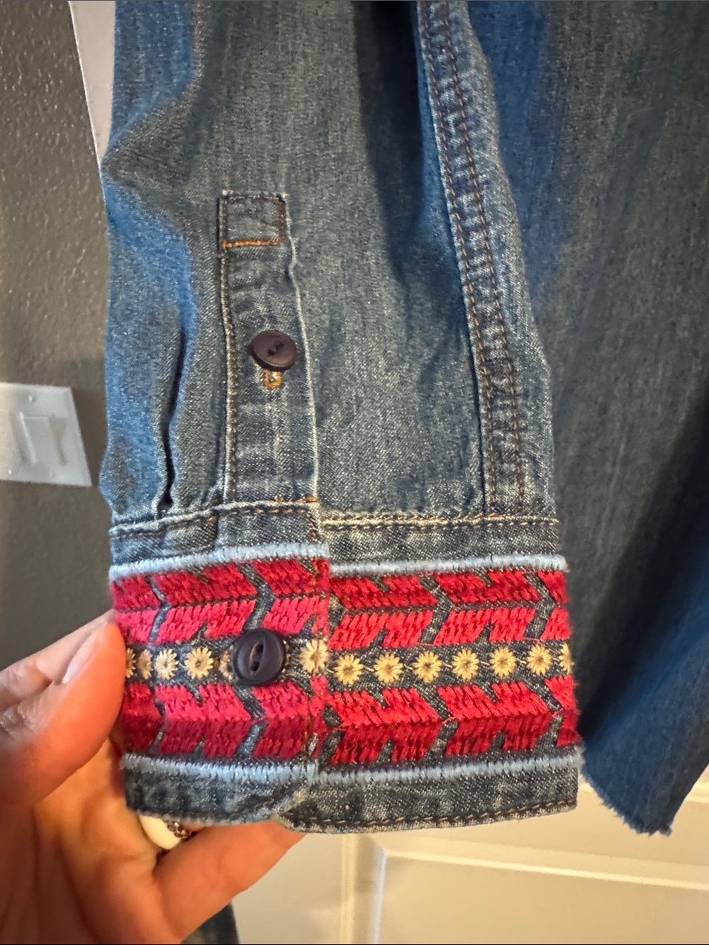 Stetson Denim Duster with Red Floral Embroidery and Multicolor Trim - Picture 4 of 8